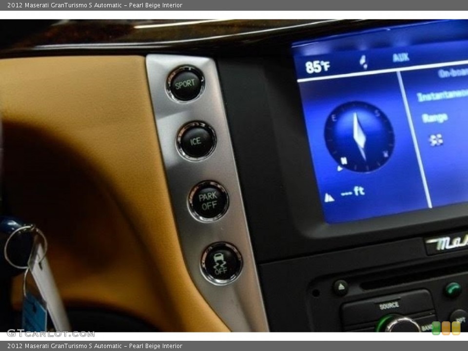 Pearl Beige Interior Controls for the 2012 Maserati GranTurismo S Automatic #112730922