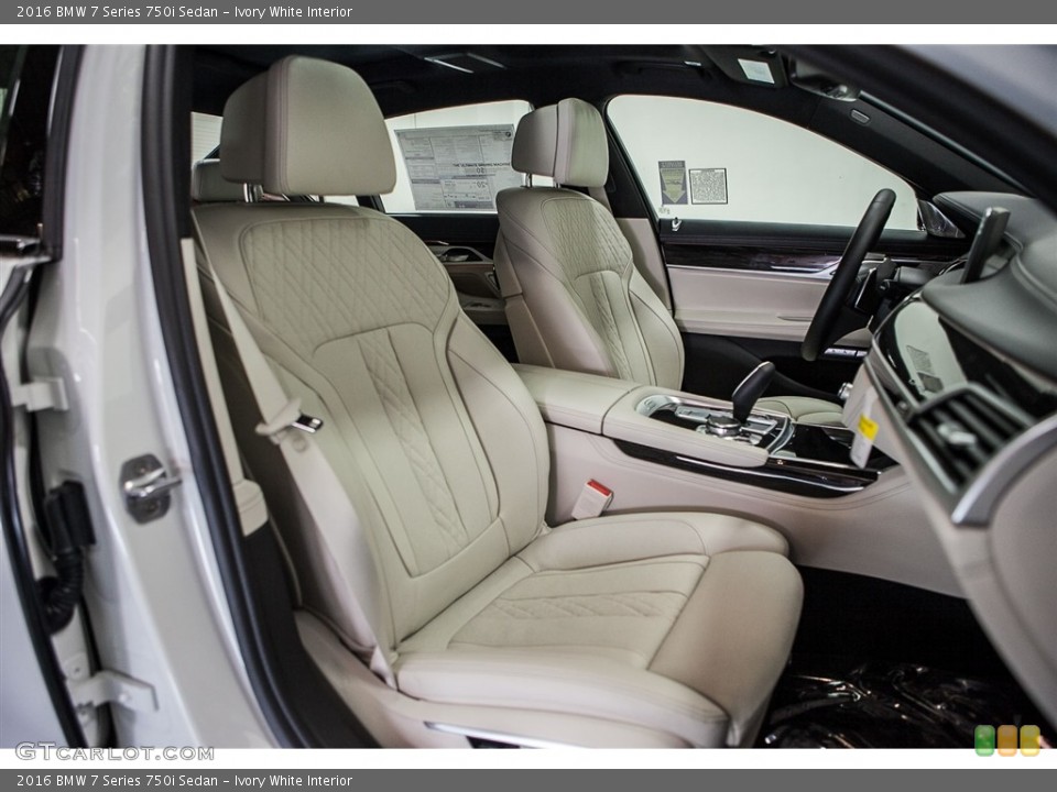 Ivory White Interior Photo for the 2016 BMW 7 Series 750i Sedan #112754198