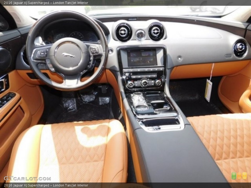 London Tan/Jet Interior Dashboard for the 2016 Jaguar XJ Supercharged #113002030