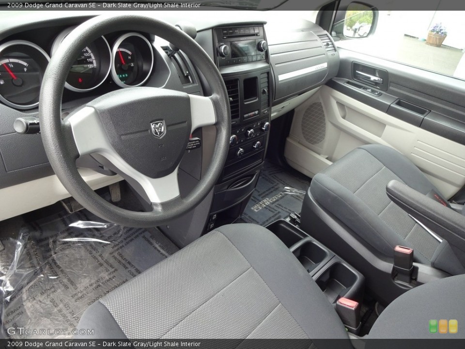 Dark Slate Gray/Light Shale Interior Photo for the 2009 Dodge Grand Caravan SE #113165856