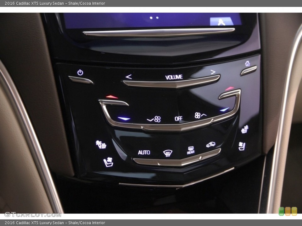Shale/Cocoa Interior Controls for the 2016 Cadillac XTS Luxury Sedan #113255922