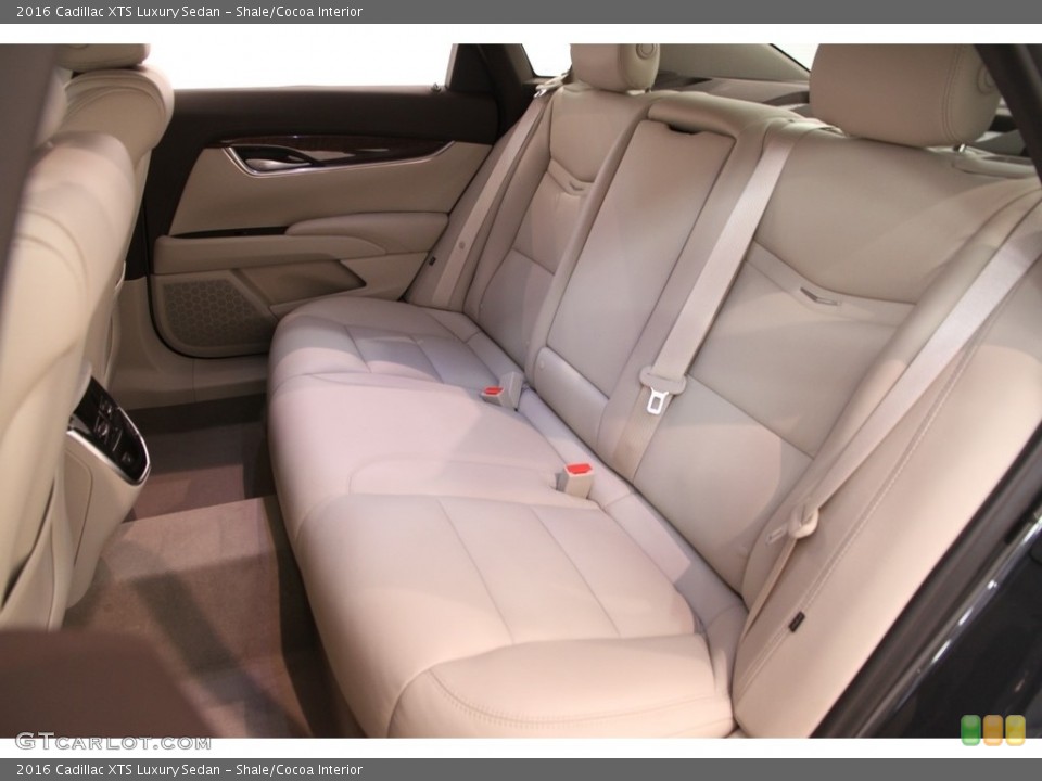 Shale/Cocoa Interior Rear Seat for the 2016 Cadillac XTS Luxury Sedan #113256030