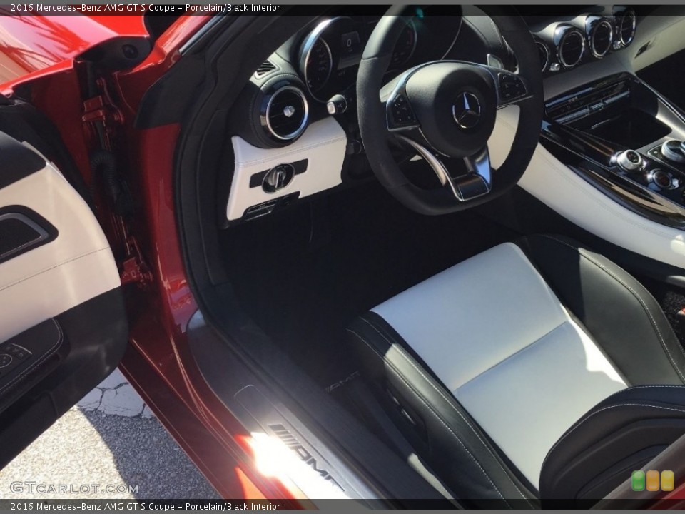 Porcelain/Black 2016 Mercedes-Benz AMG GT S Interiors