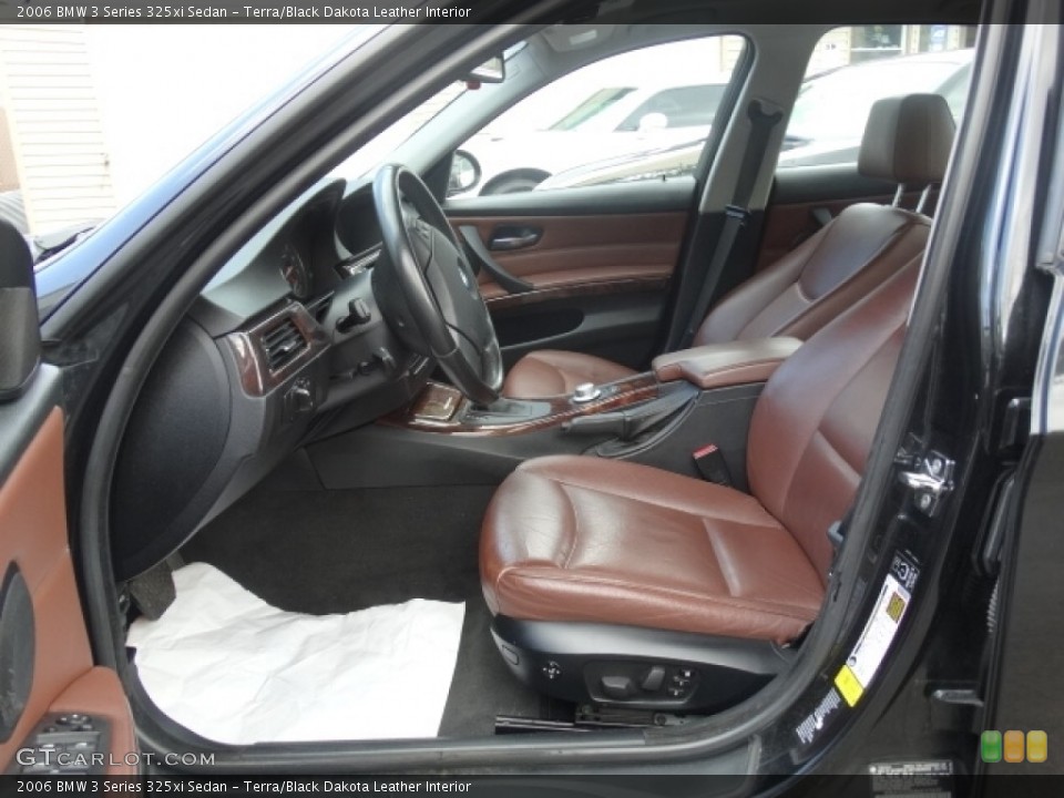 Terra/Black Dakota Leather Interior Photo for the 2006 BMW 3 Series 325xi Sedan #113812390