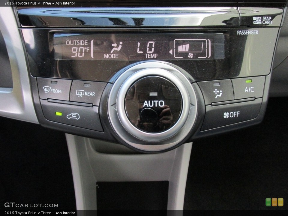 Ash Interior Controls for the 2016 Toyota Prius v Three #113879380