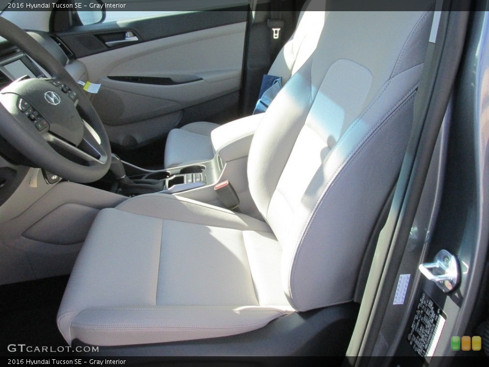Gray Interior Photo for the 2016 Hyundai Tucson SE #113907173