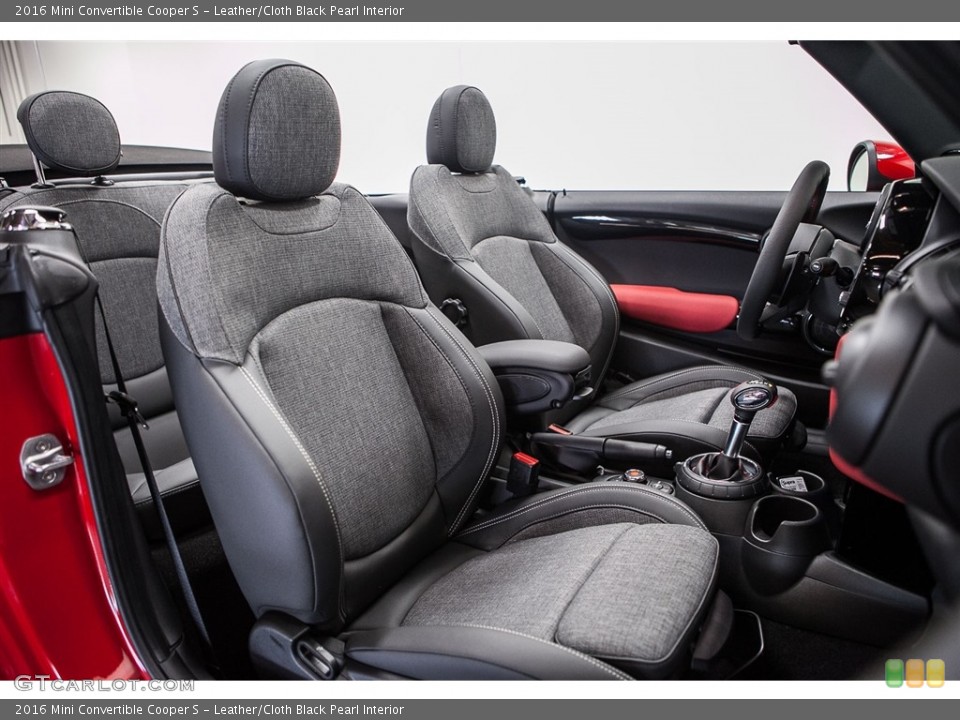 Leather/Cloth Black Pearl Interior Photo for the 2016 Mini Convertible Cooper S #113960926