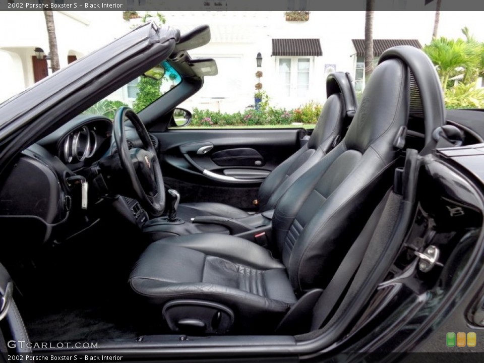 Black Interior Photo for the 2002 Porsche Boxster S #113992335