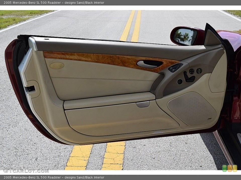 designo Sand/Black Interior Door Panel for the 2005 Mercedes-Benz SL 500 Roadster #114051752