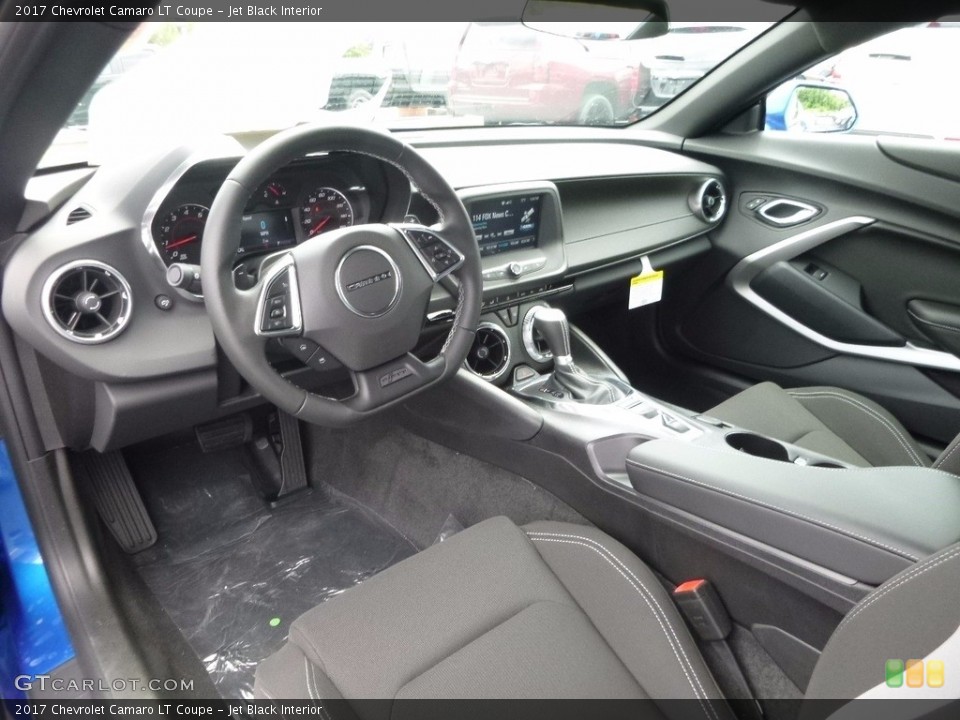Jet Black Interior Photo for the 2017 Chevrolet Camaro LT Coupe #114119497