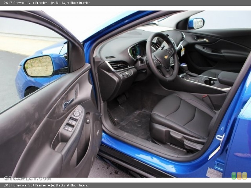 Jet Black/Jet Black Interior Photo for the 2017 Chevrolet Volt Premier #114126094