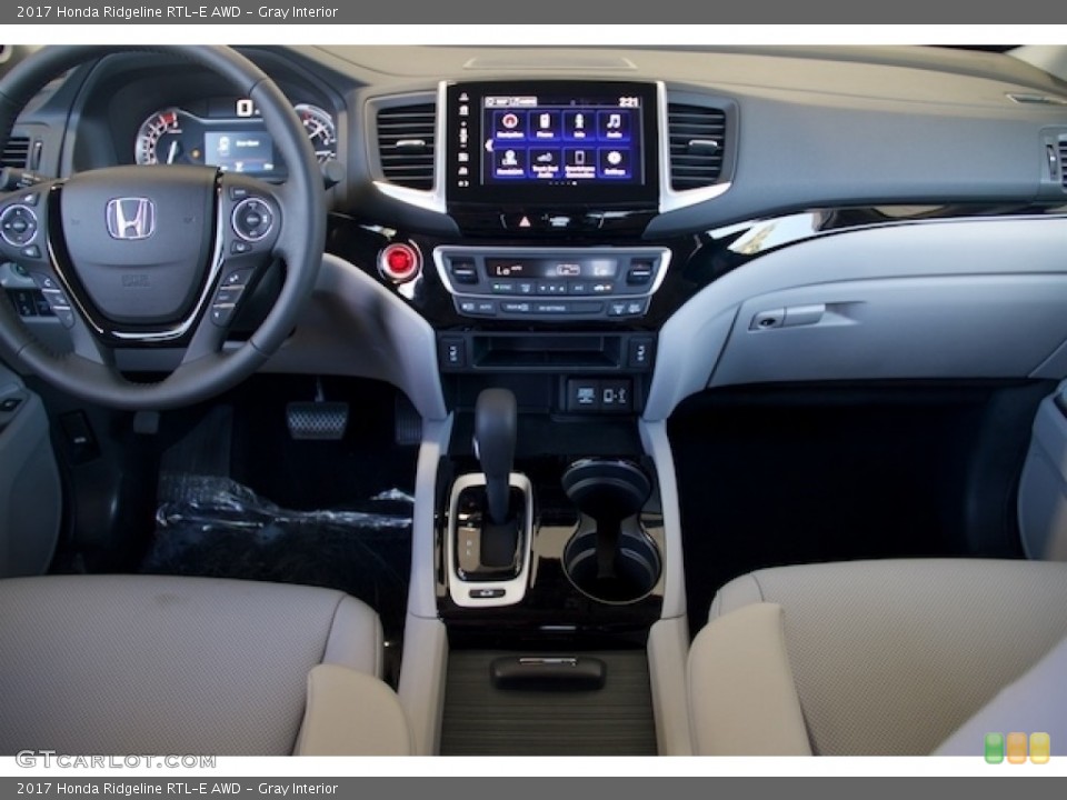 Gray Interior Dashboard for the 2017 Honda Ridgeline RTL-E AWD #114127036