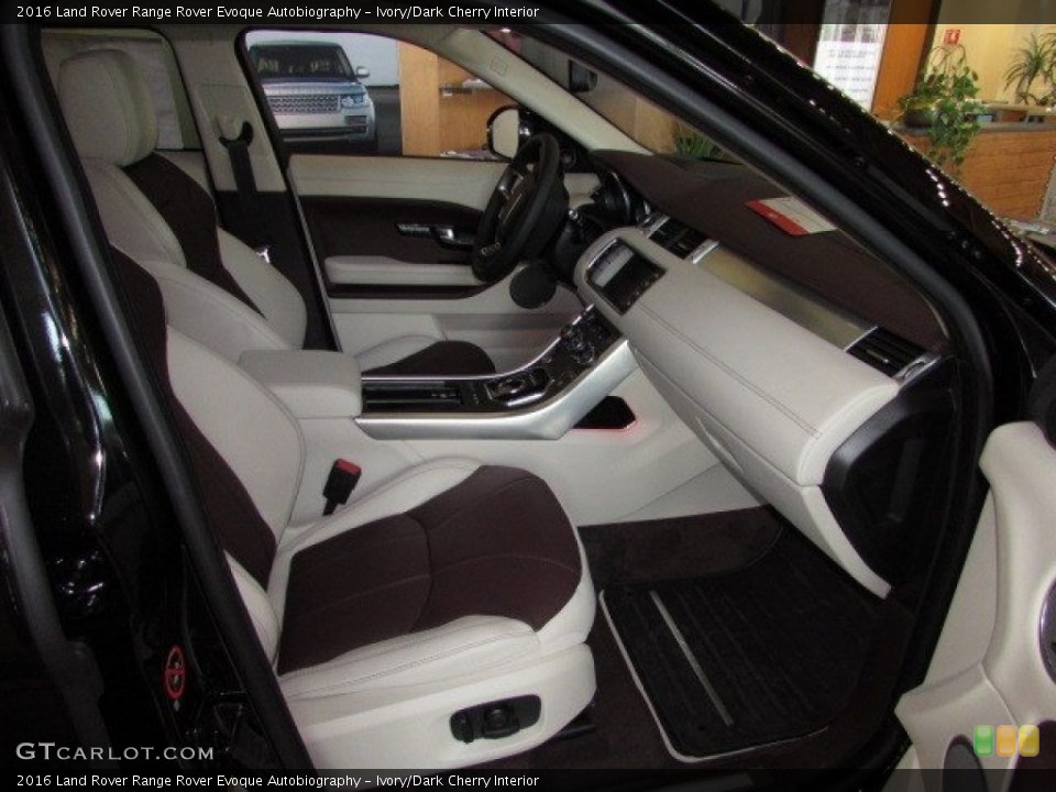Ivory/Dark Cherry Interior Photo for the 2016 Land Rover Range Rover Evoque Autobiography #114161970