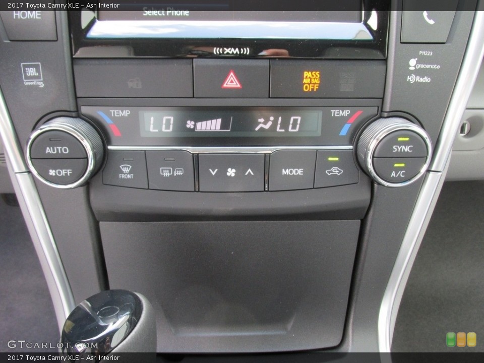 Ash Interior Controls for the 2017 Toyota Camry XLE #114203887
