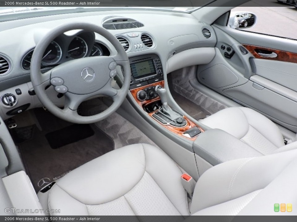 Ash Interior Photo for the 2006 Mercedes-Benz SL 500 Roadster #114383239
