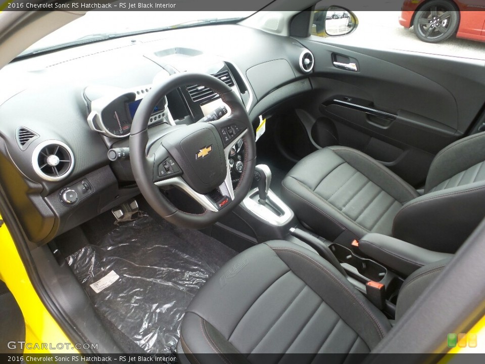 RS Jet Black 2016 Chevrolet Sonic Interiors