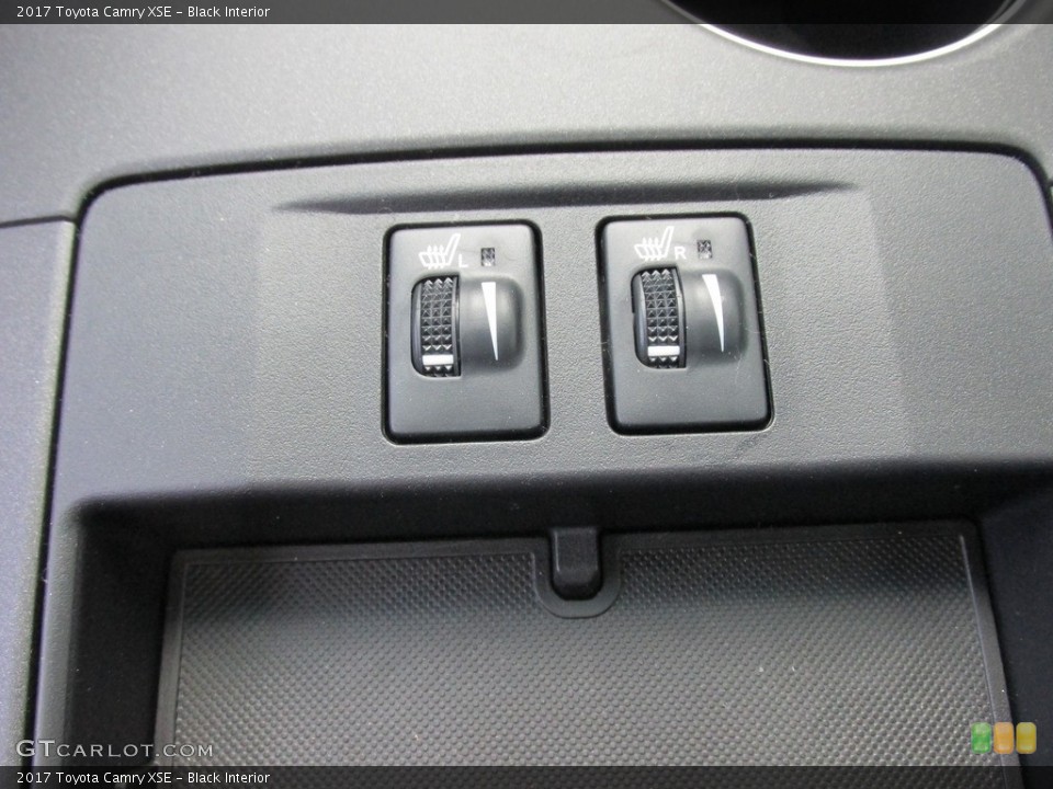 Black Interior Controls for the 2017 Toyota Camry XSE #114478630