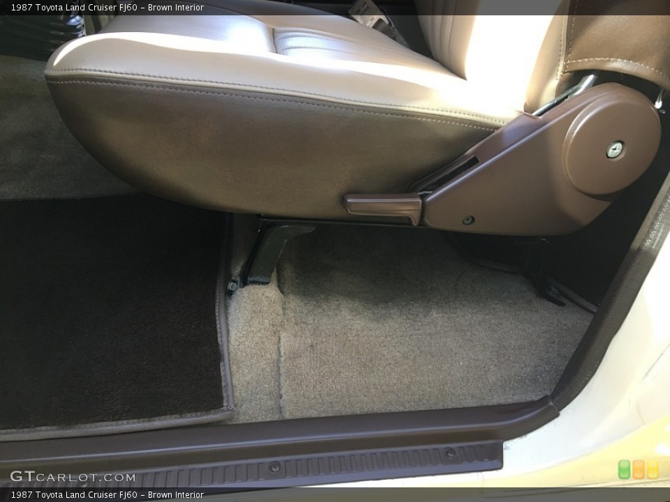 Brown Interior Front Seat for the 1987 Toyota Land Cruiser FJ60 #114498348