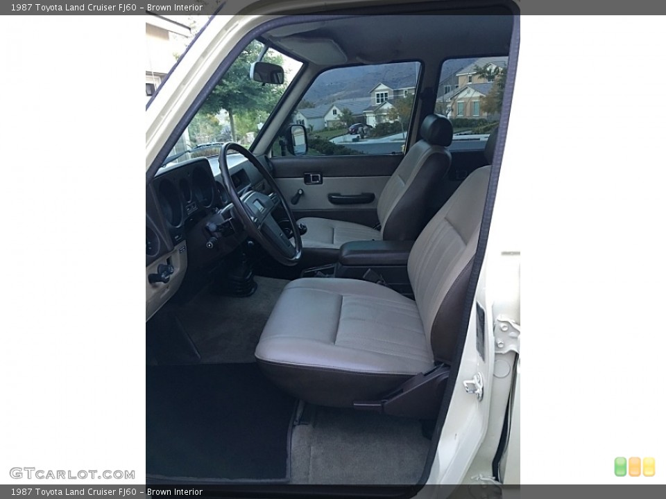 Brown Interior Photo for the 1987 Toyota Land Cruiser FJ60 #114498390