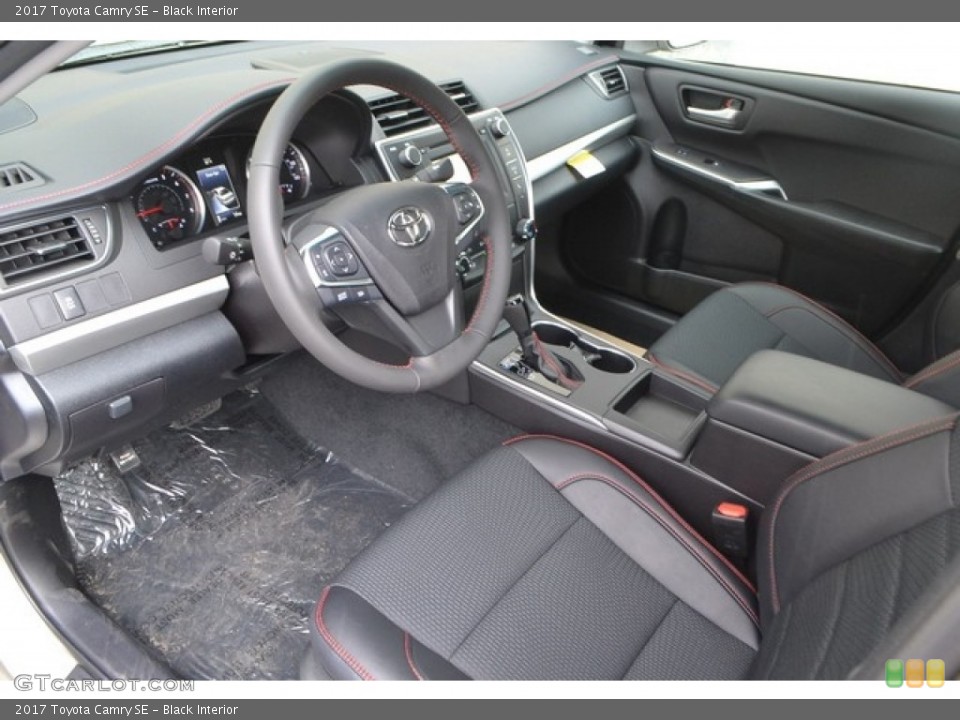 Black Interior Photo for the 2017 Toyota Camry SE #114515119