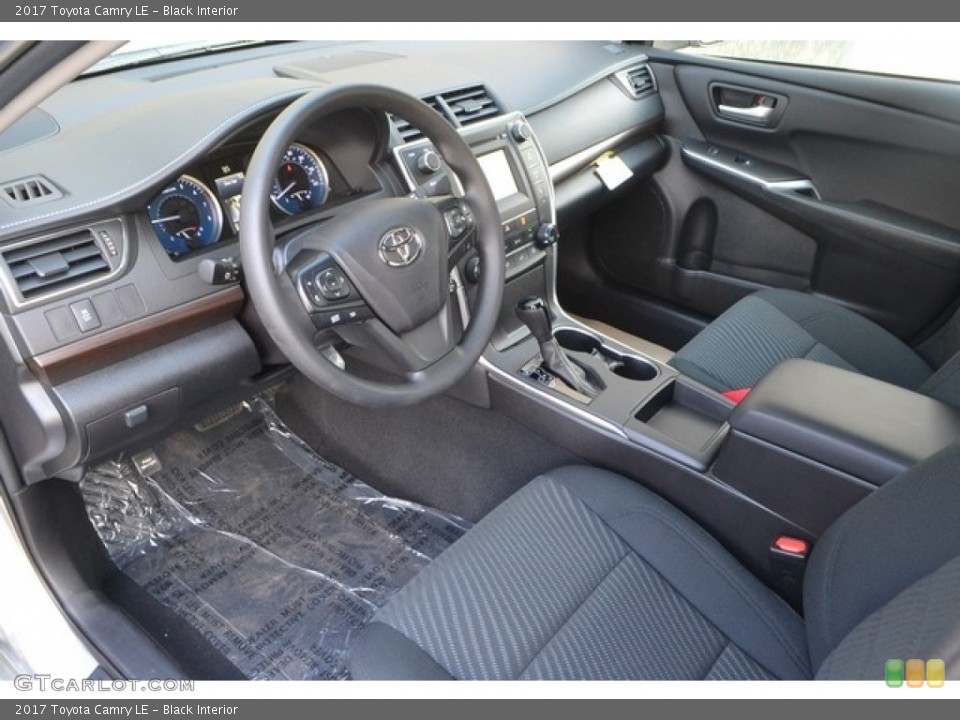 Black Interior Photo for the 2017 Toyota Camry LE #114521712