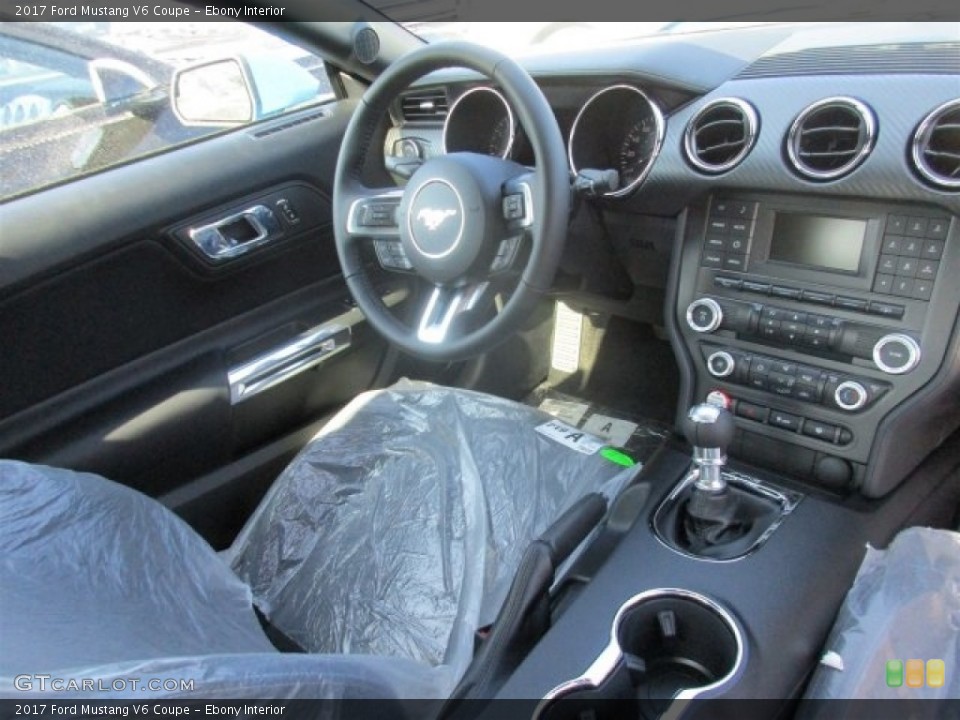 Ebony Interior Photo for the 2017 Ford Mustang V6 Coupe #114537936
