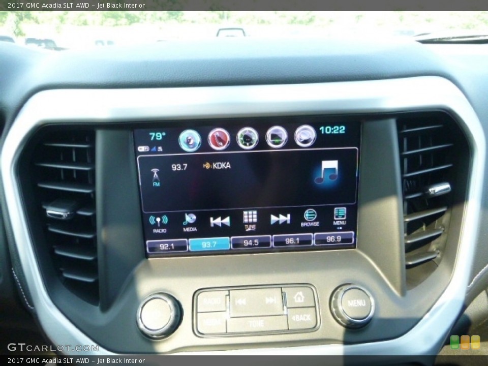 Jet Black Interior Navigation for the 2017 GMC Acadia SLT AWD #114780578