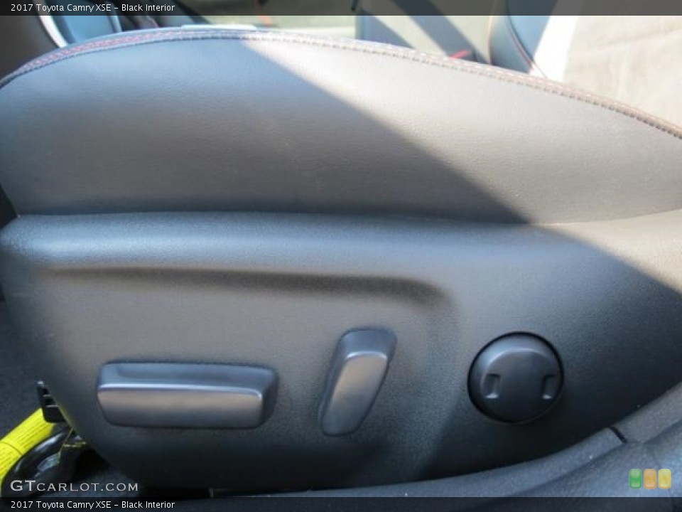 Black Interior Controls for the 2017 Toyota Camry XSE #114806489