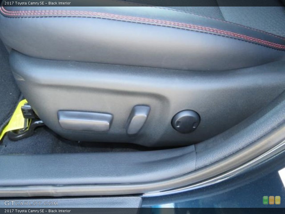 Black Interior Controls for the 2017 Toyota Camry SE #114811777
