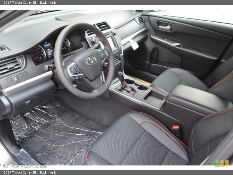 Black Interior Photo for the 2017 Toyota Camry SE #114870011
