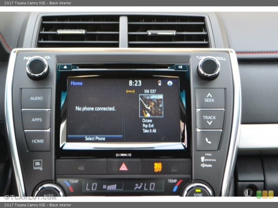 Black Interior Controls for the 2017 Toyota Camry XSE #114870494
