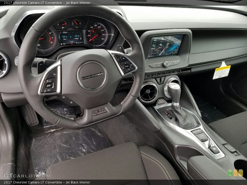 Jet Black Interior Photo for the 2017 Chevrolet Camaro LT Convertible #114909632