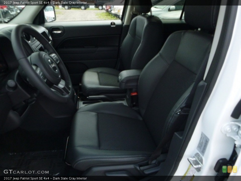 Dark Slate Gray Interior Photo for the 2017 Jeep Patriot Sport SE 4x4 #114994027