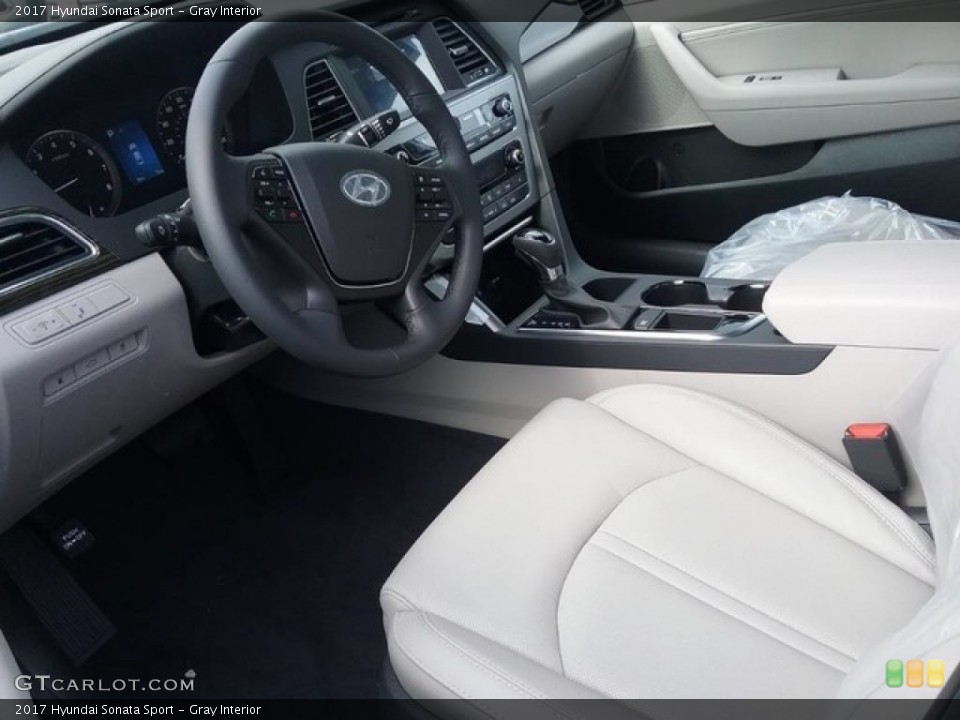 Gray Interior Photo for the 2017 Hyundai Sonata Sport #115029435