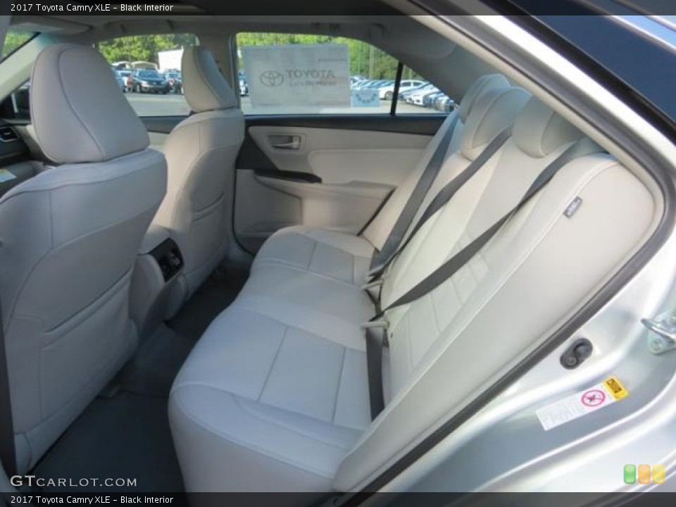 Black Interior Rear Seat for the 2017 Toyota Camry XLE #115041227