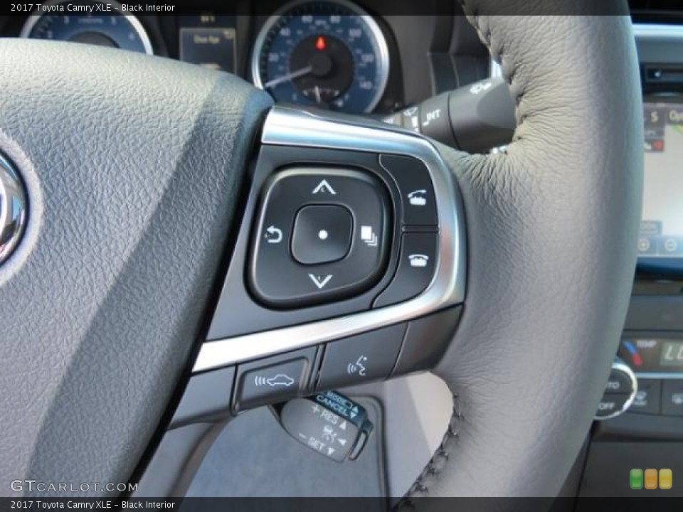 Black Interior Controls for the 2017 Toyota Camry XLE #115041416