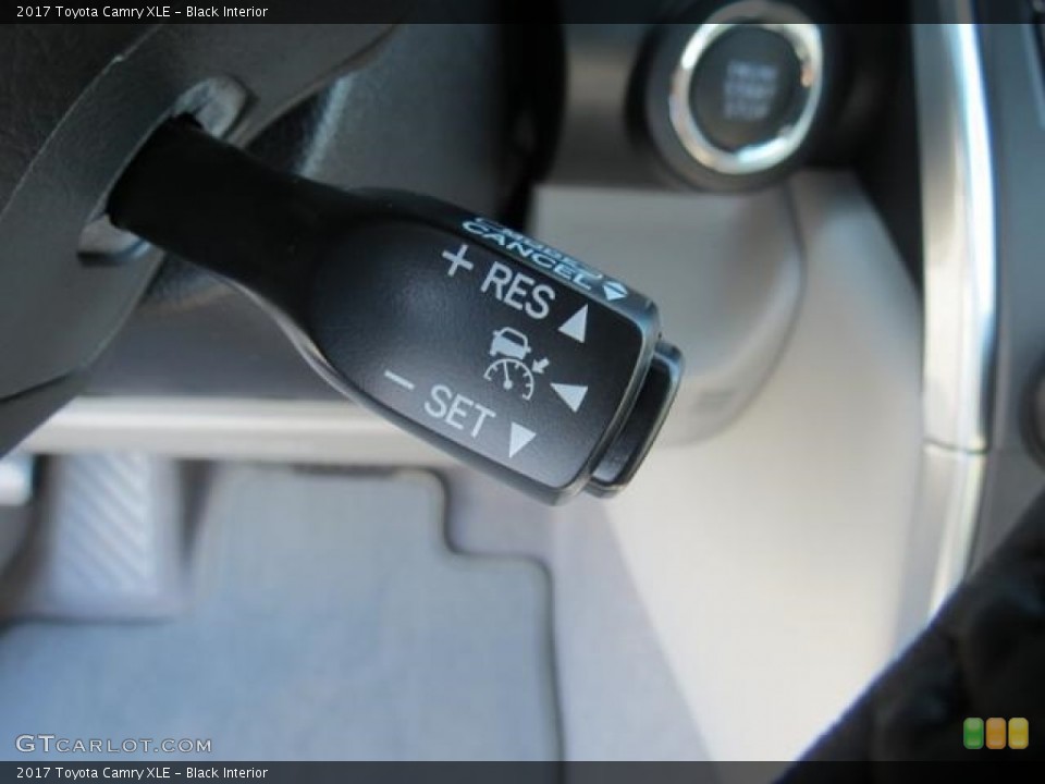 Black Interior Controls for the 2017 Toyota Camry XLE #115041440