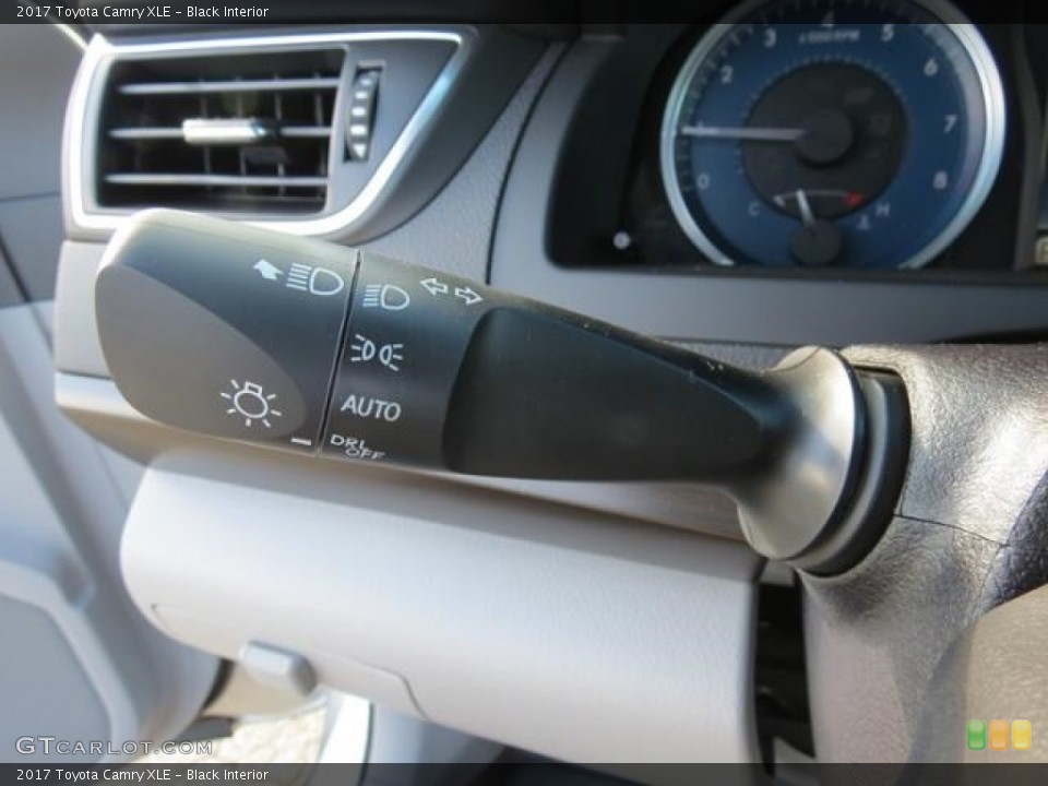Black Interior Controls for the 2017 Toyota Camry XLE #115041462