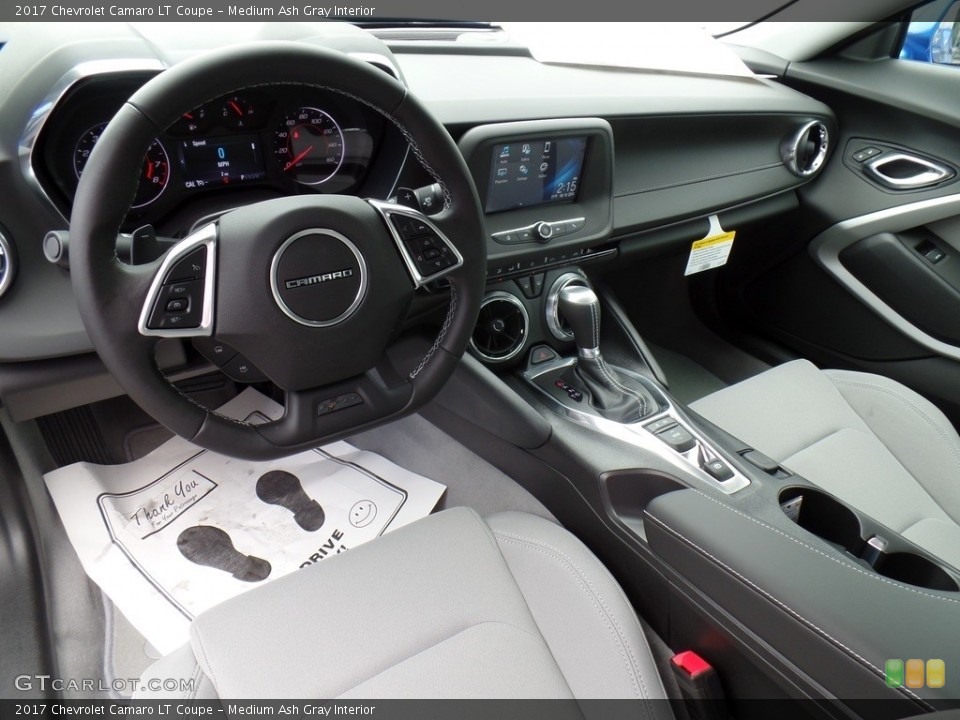 Medium Ash Gray Interior Photo for the 2017 Chevrolet Camaro LT Coupe #115060644