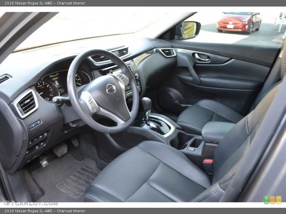 Charcoal Interior Photo for the 2016 Nissan Rogue SL AWD #115088919
