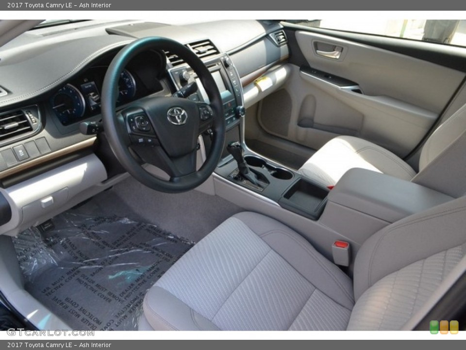 Ash Interior Photo for the 2017 Toyota Camry LE #115127154