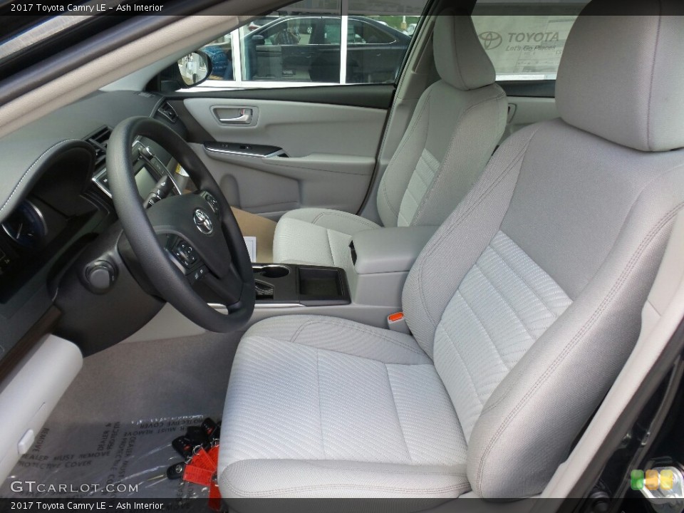 Ash Interior Photo for the 2017 Toyota Camry LE #115141364