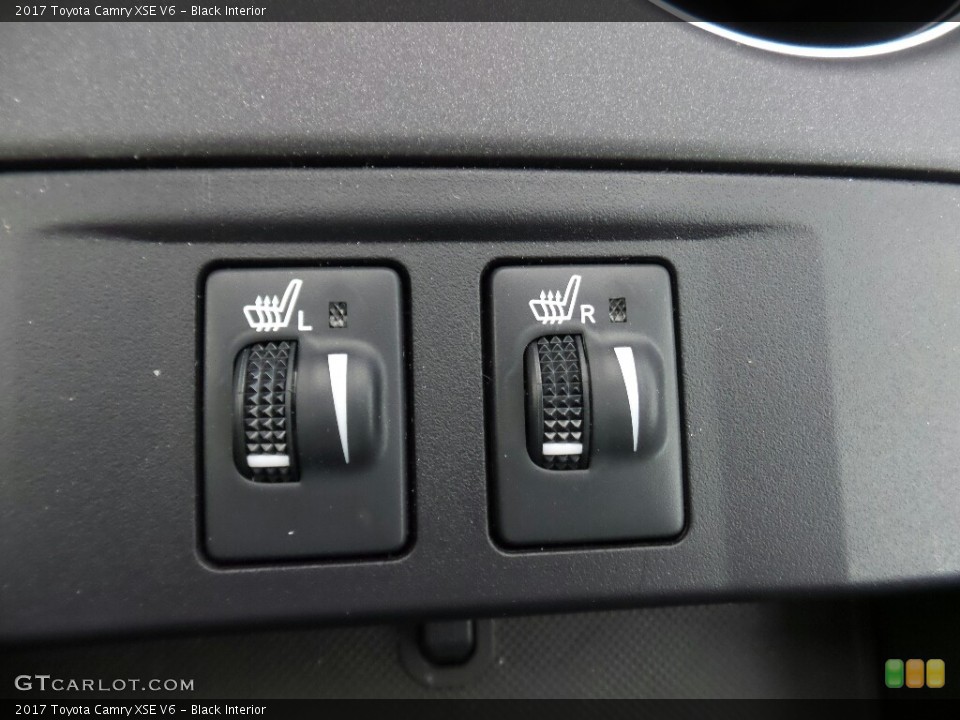 Black Interior Controls for the 2017 Toyota Camry XSE V6 #115142594