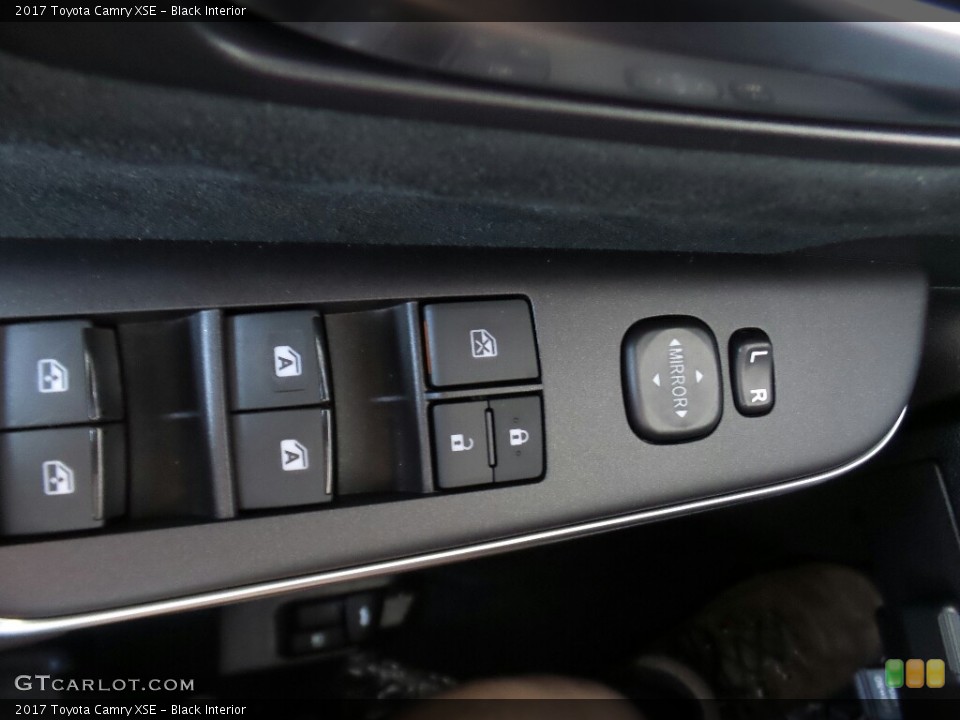 Black Interior Controls for the 2017 Toyota Camry XSE #115173584
