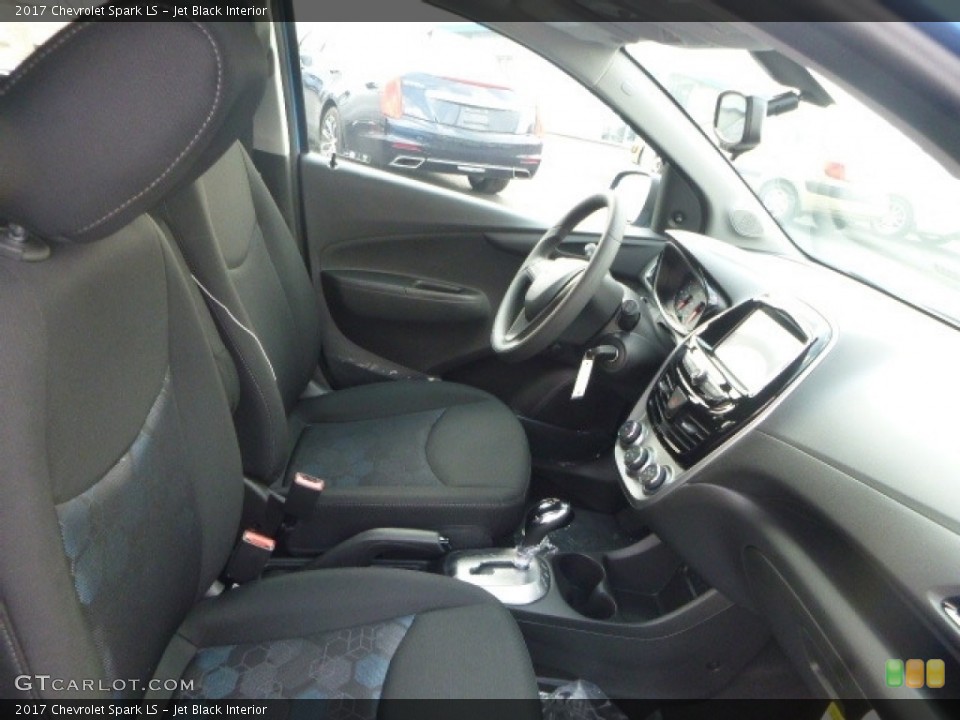 Jet Black Interior Photo for the 2017 Chevrolet Spark LS #115181468