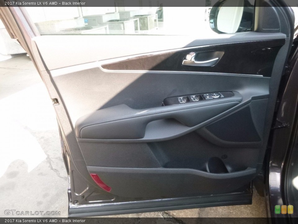 Black Interior Door Panel for the 2017 Kia Sorento LX V6 AWD #115185884