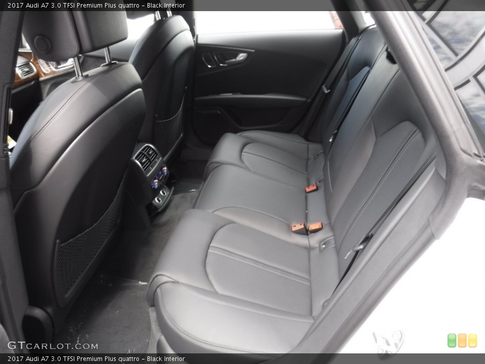 Black Interior Rear Seat for the 2017 Audi A7 3.0 TFSI Premium Plus quattro #115280038
