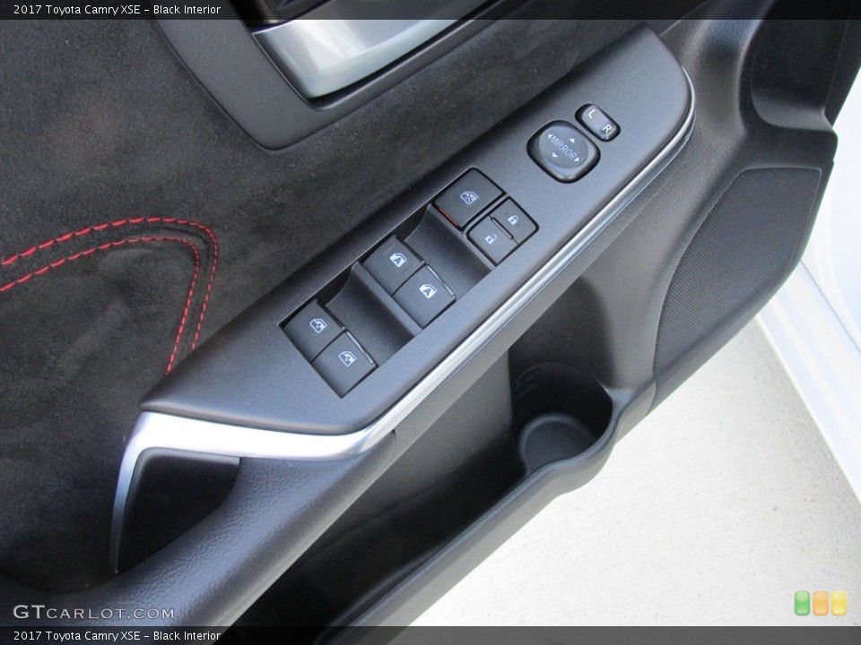 Black Interior Controls for the 2017 Toyota Camry XSE #115280365