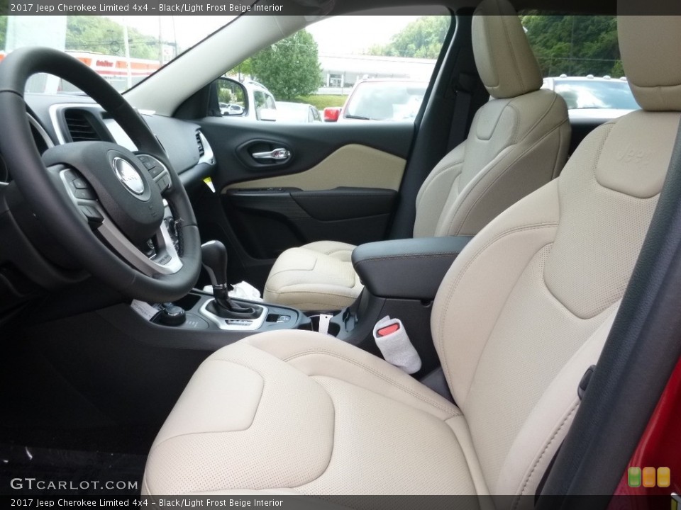 Black/Light Frost Beige Interior Photo for the 2017 Jeep Cherokee Limited 4x4 #115281337