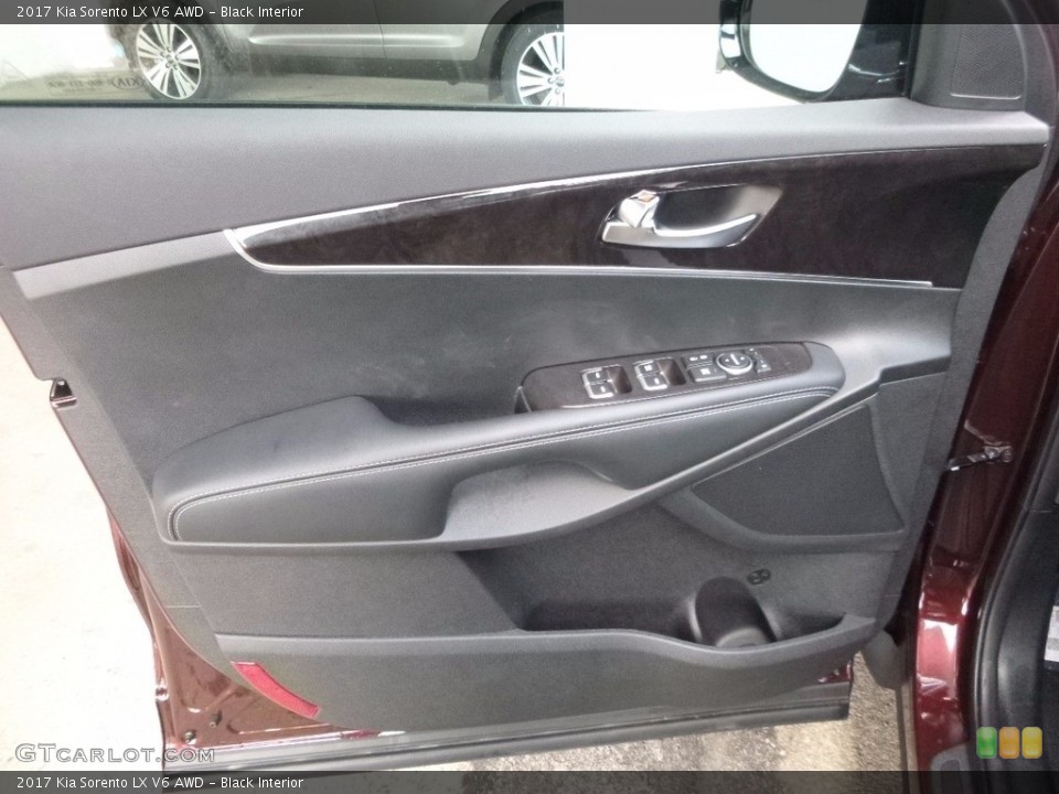 Black Interior Door Panel for the 2017 Kia Sorento LX V6 AWD #115311374